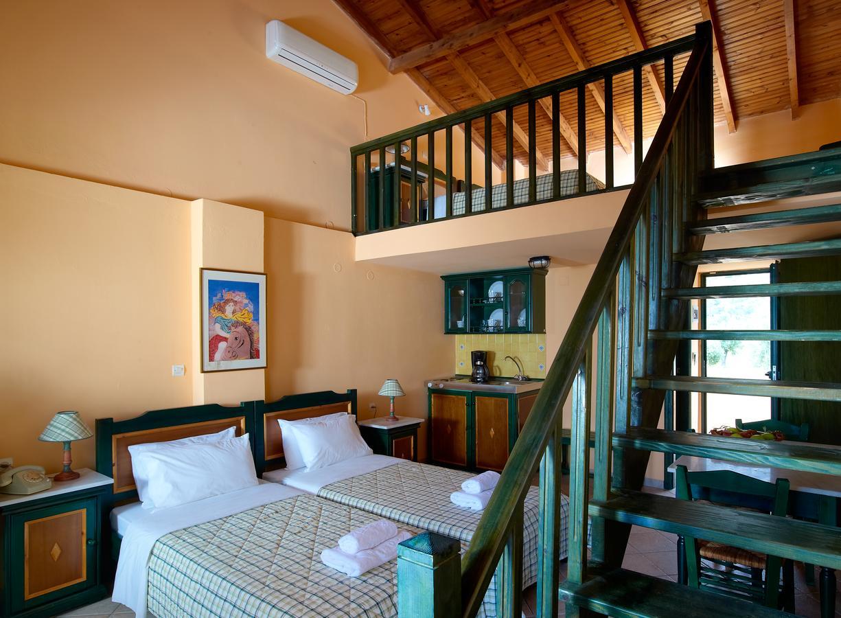 Hotel Ledra Marathokampos Exterior photo